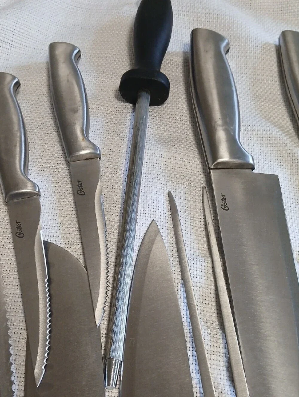 Oster All-Metal Knife Set in Silver with Sharpener 17 Pieces